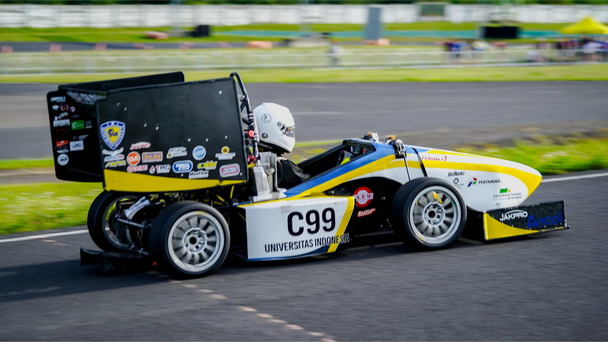  UI Racing Team FS Czech 2024  